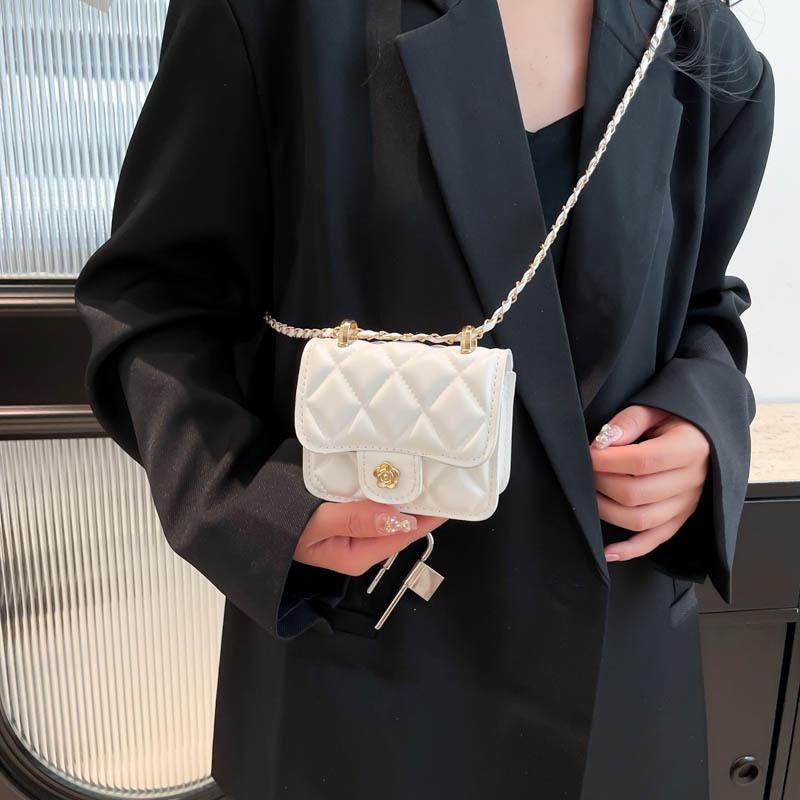 Spring and summer new fashion mini exquisite chain shoulder bag small and beautiful versatile casual messenger bag women's bag