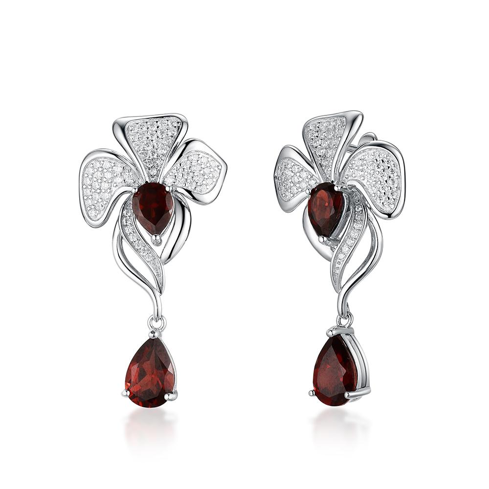 Wunderschönes Blumendesign Natürlicher Granat gepaart mit weißem Zirkon Damen Ring Ohrringe Schmuckset 925 Silber Jubiläumsgeschenk
