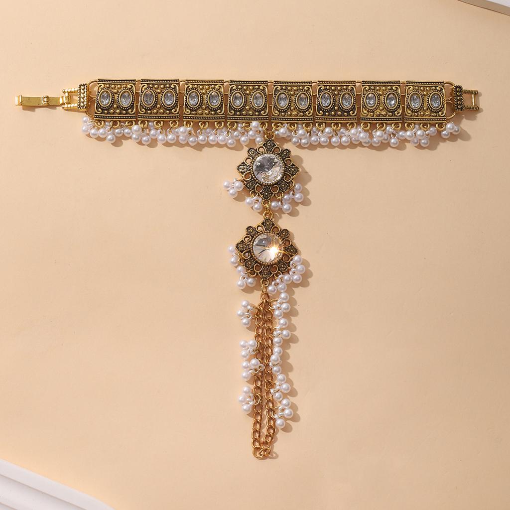 Exotisches Finger-Diamantbesetztes Blumen-Zirkon Fransenarmband, Retro Ethnischer Bohème-Temperament Schmuck