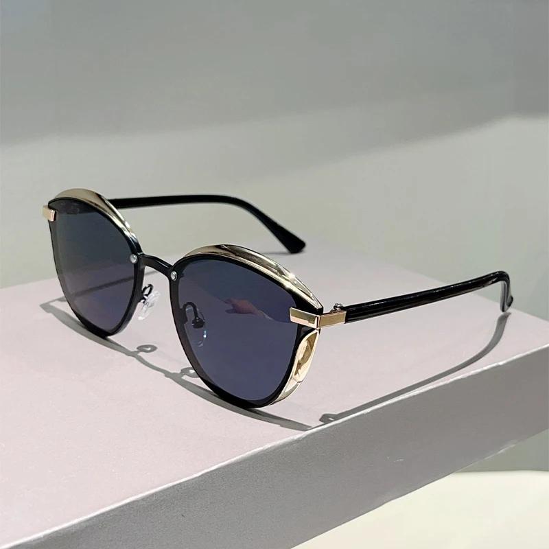 Óculos de Sol Vintage Oversized Femininos Novos na Moda Espelhados para Exterior Casual Tons Ins Estilo Coreano Trendy Decor Óculos de Sol