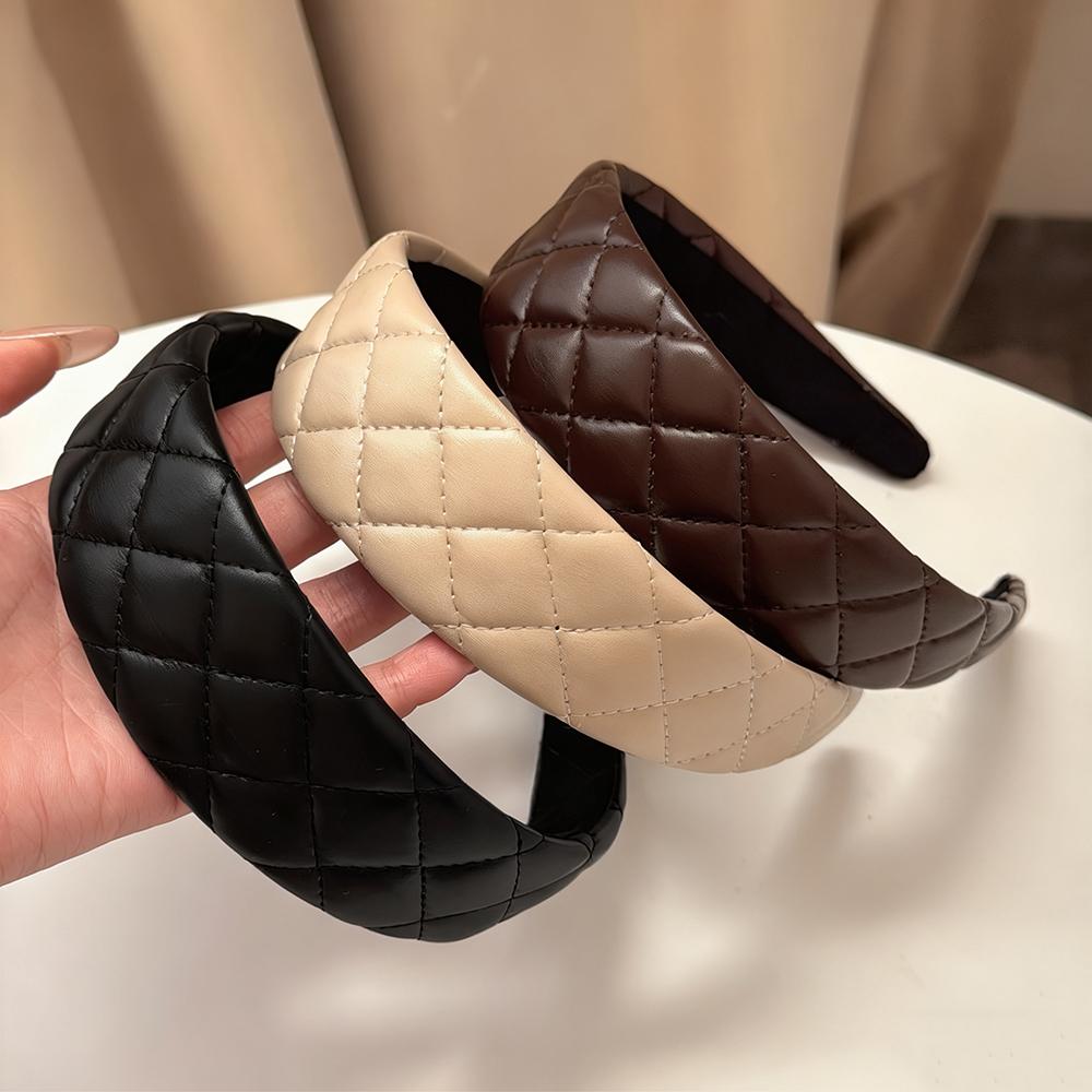 1pc Quilted Faux Leather Headbands Timeless Design Sleek Neutral Tones Perfect Daily Hairstyling Versatile Outfits Chic Luxe
