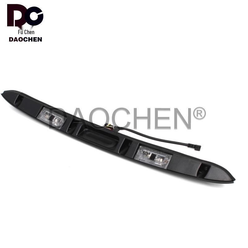Compatible BMW E46 Tailgate Switch Trim: Part 51137171699/51137170966