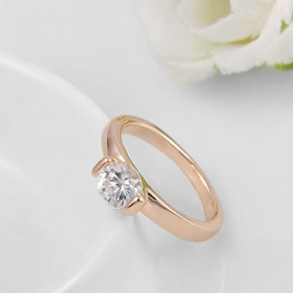 Rose Gold Rhinestone Finger Ring Socialite Women Wedding Party Jewelry Gift AVE