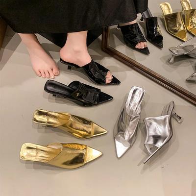 Damenschuhe Gold Sandalen Hausschuhe Absätze Spitze Zehen Pantoletten Niedrig 2025 Hoch Dünn Römer PU Gummi Stoff Hufschuhe Frau 2025