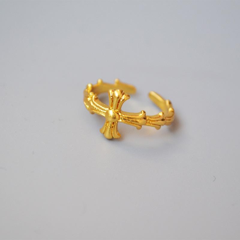

Roman Retro Gold Engraved Cross Fishtail Open Ring Adjustable Open золотой