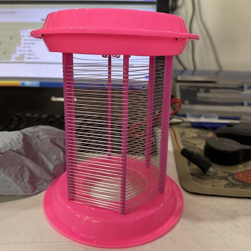 Ultra Quiet LED UV Light Mosquito Trap Long-lasting Garden Mosquito Zapper  Household Use розовый