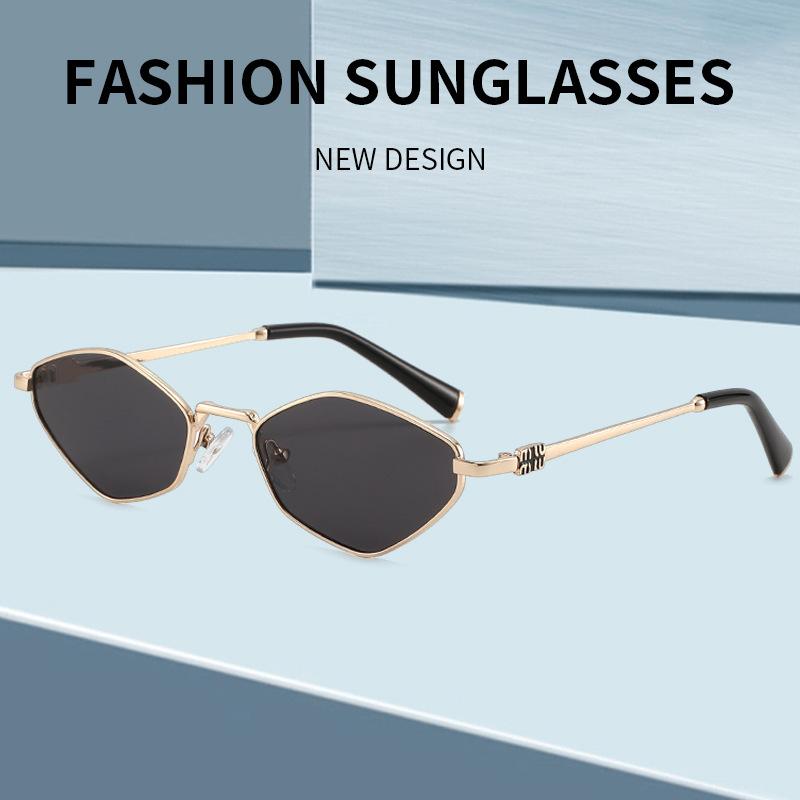 Korean Version Diamond Shape Sunglasses New Vintage Metal Full Frame Sun Glasses Women Men Outdoor Sunscreen Eyeglasses Goggles