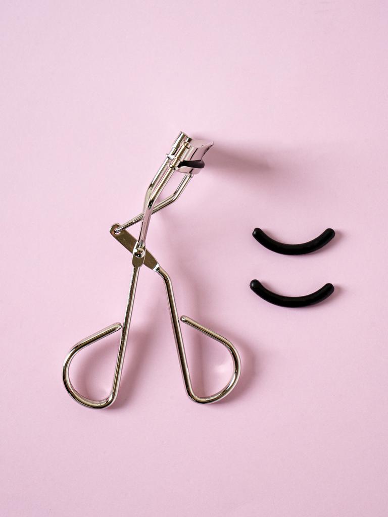 Premium Handled Eyelash Curler