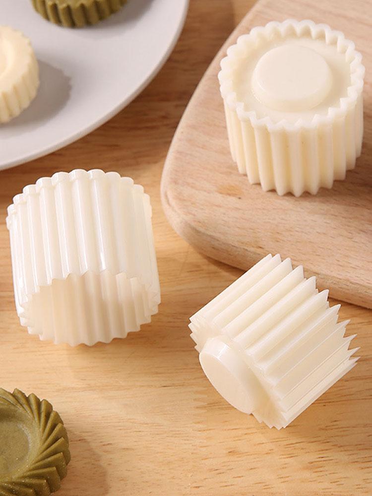 2-in-1 Cookie Stamp Sunflower Mooncake Press with Baking Cups Pastry Tool