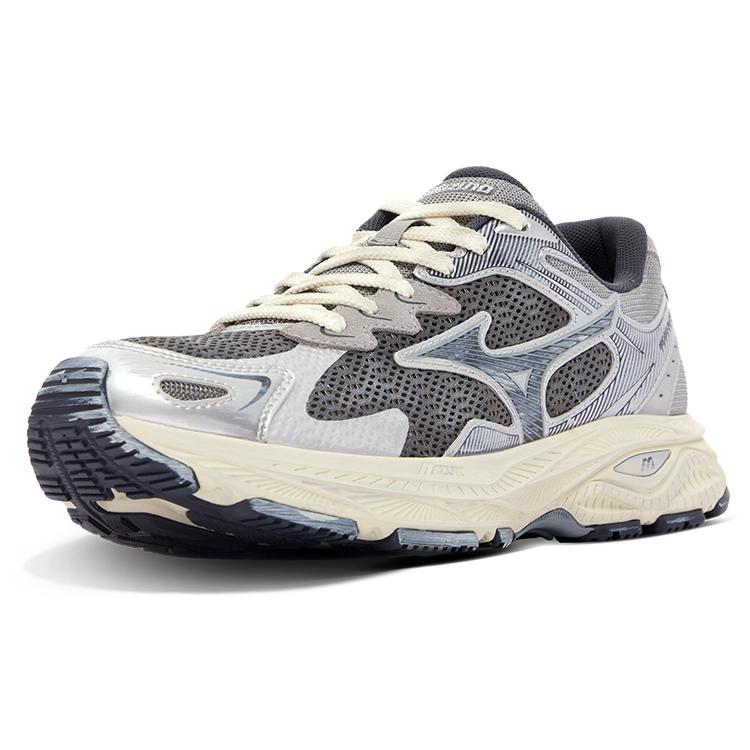 Nové Mizuno Racer S 'Stříbrnošedé' D1GH223519