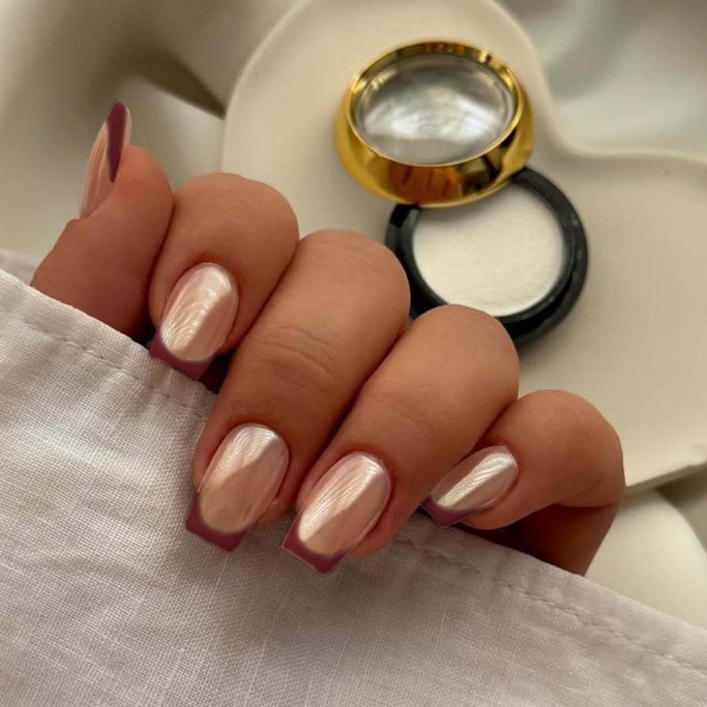 Hochwertige tragbare künstliche Nägel im Mandel-Nude-French-Stil – mittellange und lange Nagelspitzen