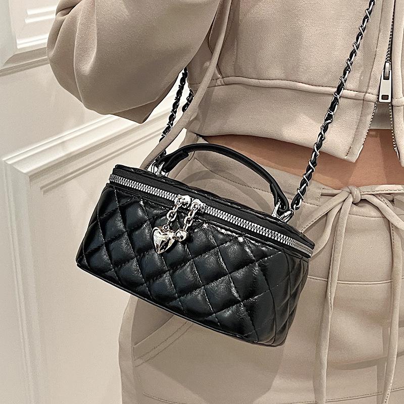 2025 New Korean Hot-selling High-end Xiaoxiangfeng Portable Box Bag Commuter Versatile Fashion Chain Messenger Bag