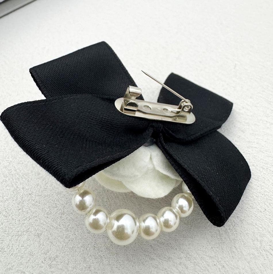 Suqi Elegant Bow Pearl Camellia Brooch - Korean Style Fashion Accessory