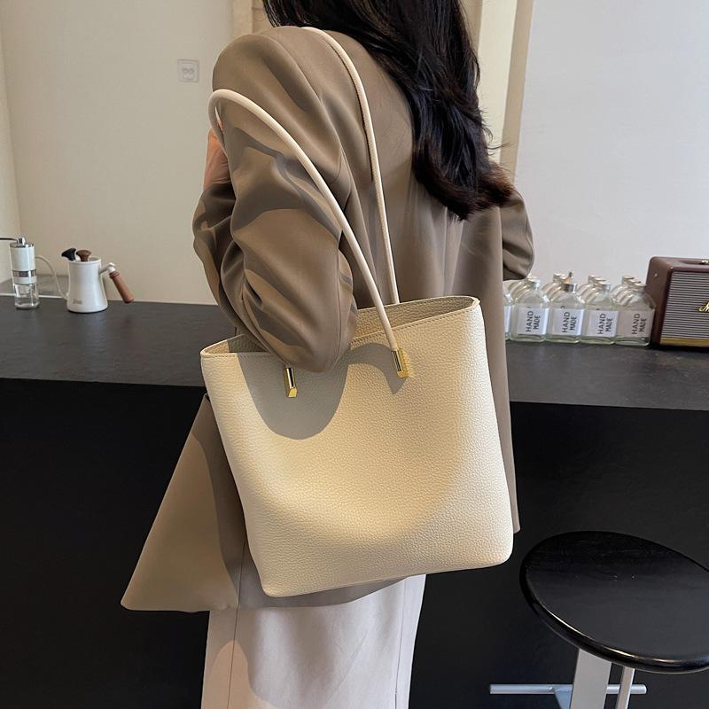 Bags Women'S Commuter Tote Bags Niche Casual Versatile Armpit Bags Retro Fashion Shoulder Bags