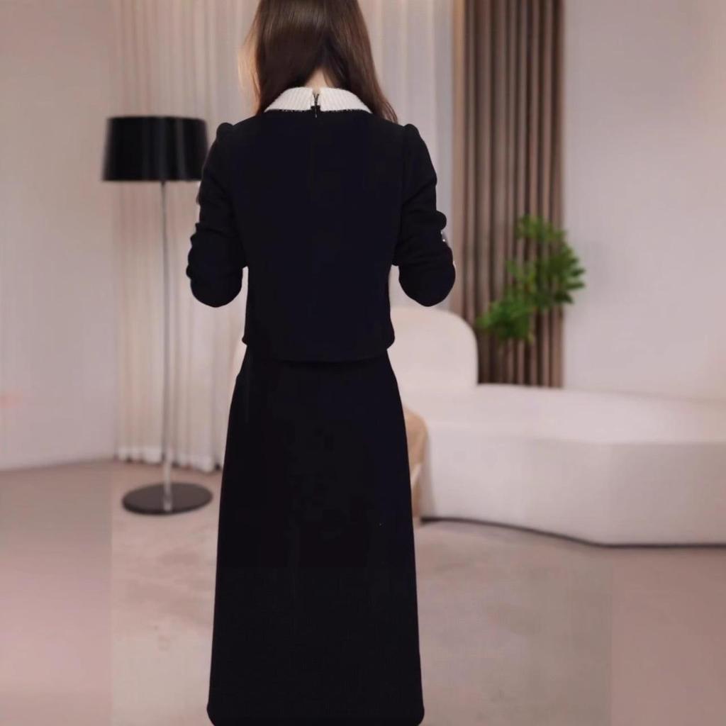 Elegant Snowflake Velvet Patchwork Dress: 2025 Autumn/Winter Age-Reducing Formal Style