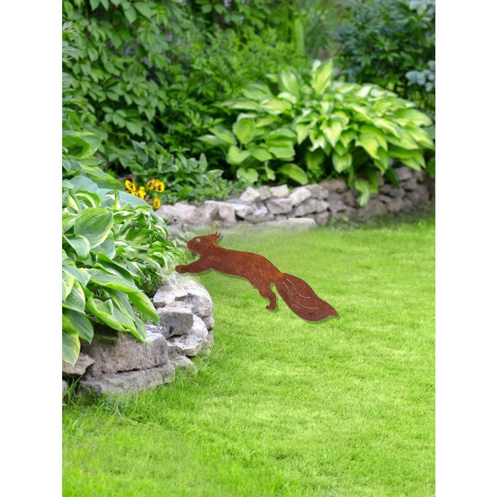 Rustic Metal Squirrel Garden Stake, Iron Animal Silhouette Art for Outdoor Patio Fence Yard Decor, Vintage Wildlife Lawn Ornament