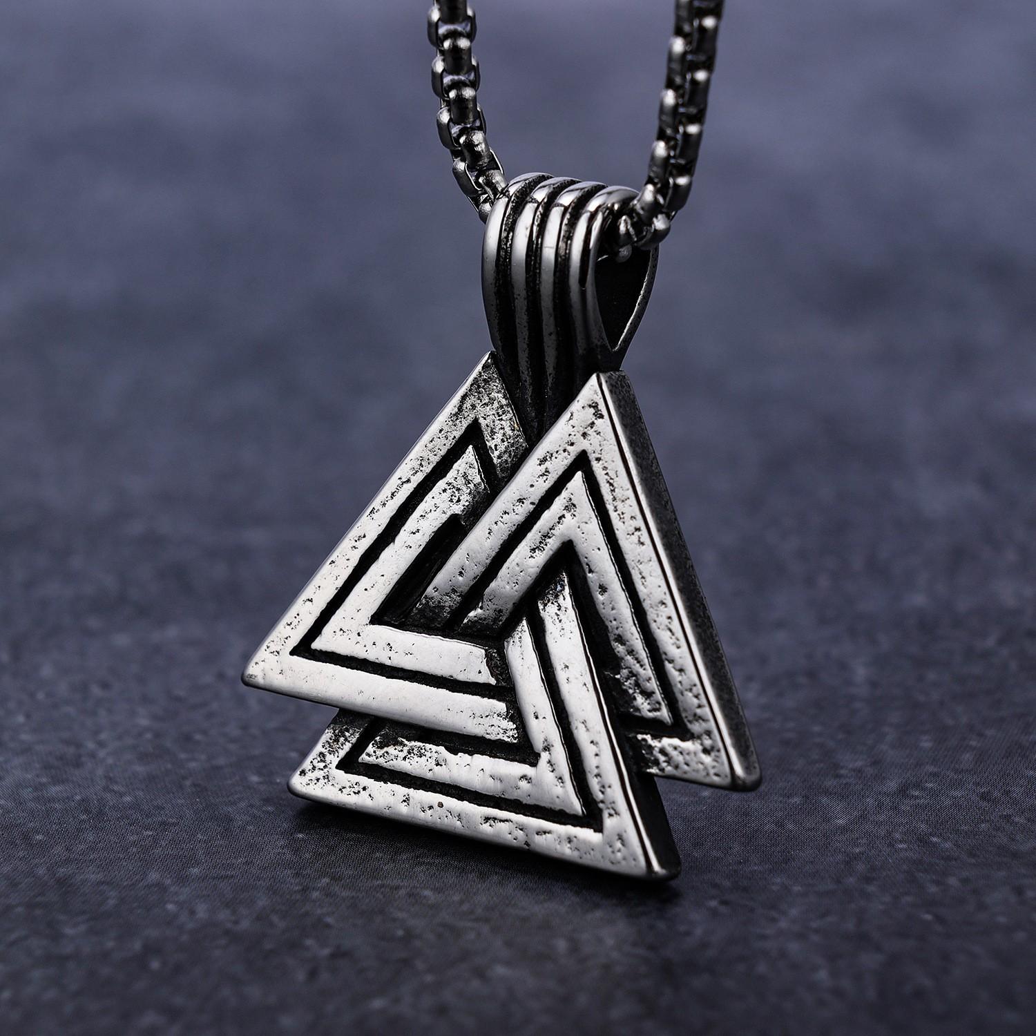 

NORRON Viking Rune Triangle Alloy Pendant Necklace for Men Hip Hop Metal Chain Fashion Jewelry Accessory срібний