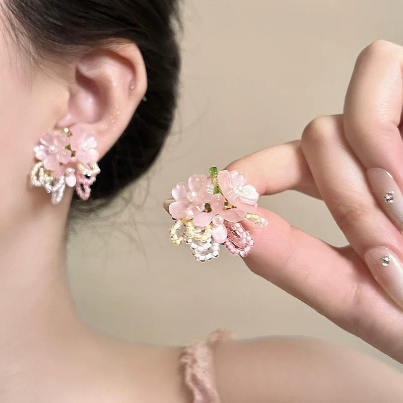 Seaside vacation beaded tassel dopamine ear clips mosquito coil disc without ear piercings girly feeling sweet wind flower stud earrings