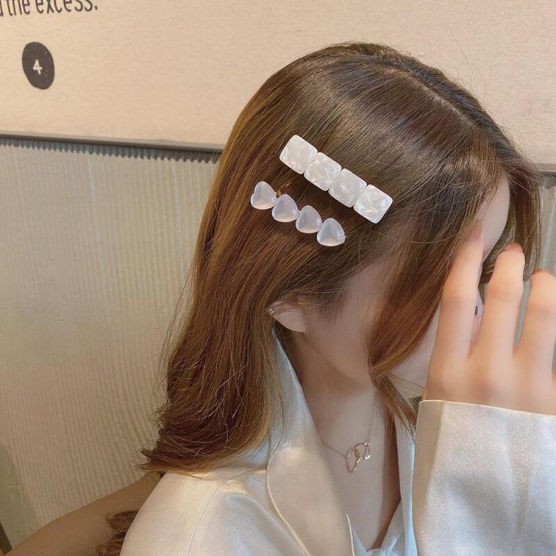 Heart hairpin, mother-of-pearl kitsch cat-eye mini hair clip square