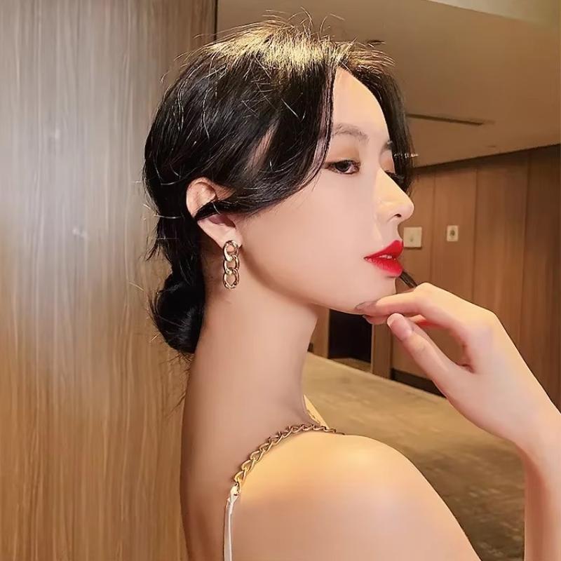 Personality Design Drop Dangle Earrings for Women Hip Hop Rock Jewelry New Charm Gold Color Stainless Steel Twist Stud Ear Gifts