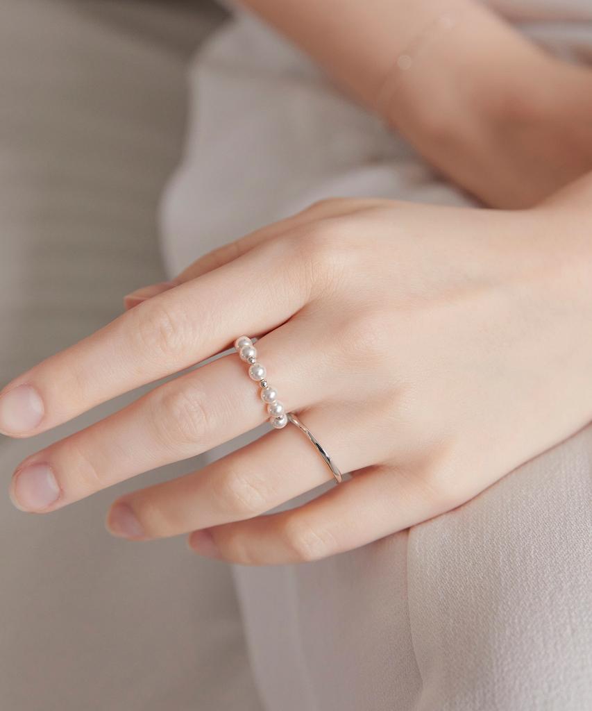 Dmoment Beatrice B Swarovski Pearl Silver Ring (925 Silver)