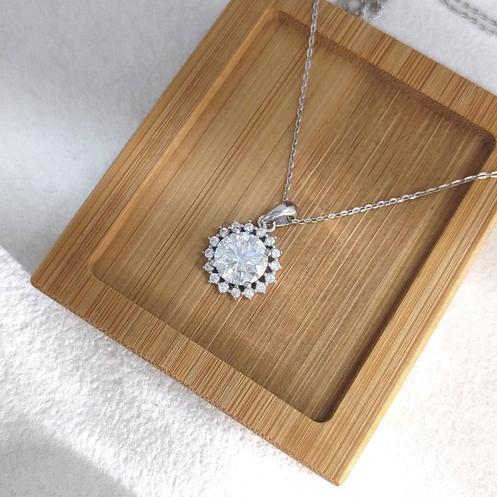 2 Carat Sunflower Moissanite Choker - S925 Sterling Silver Women's Necklace