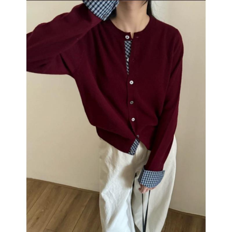 

Autumn and winter holiday two-piece plaid splicing knitted sweater cardigan simple fashion loose versatile casual crew neck top women One size