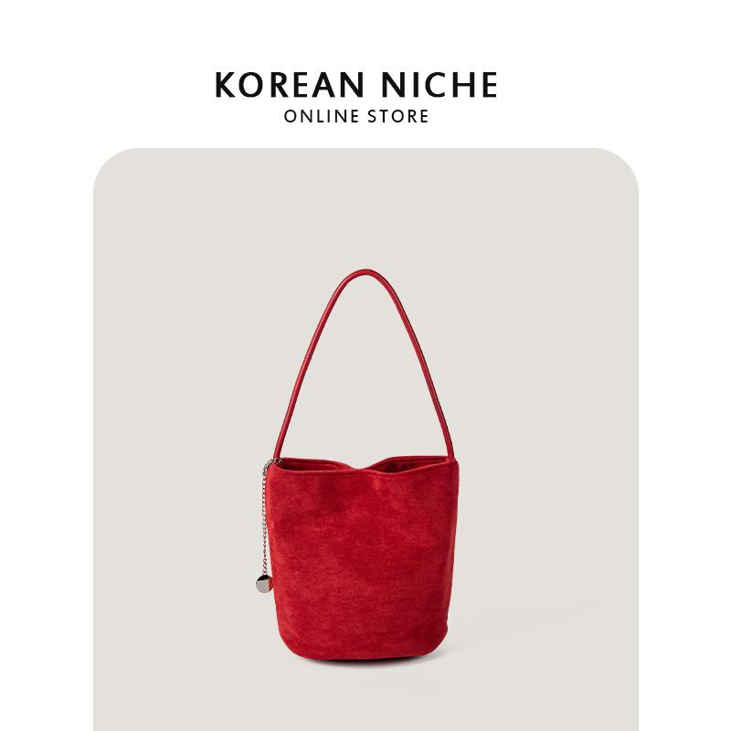 New Niche Ins Soft Suede Single Shoulder Underarm Bag for Women, Simple and Versatile Bucket Bag