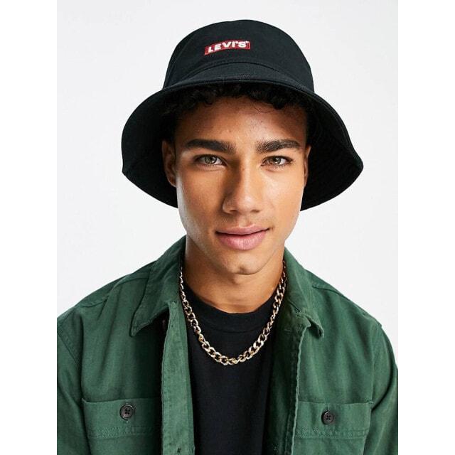 

Черная панама с логотипом Levi s