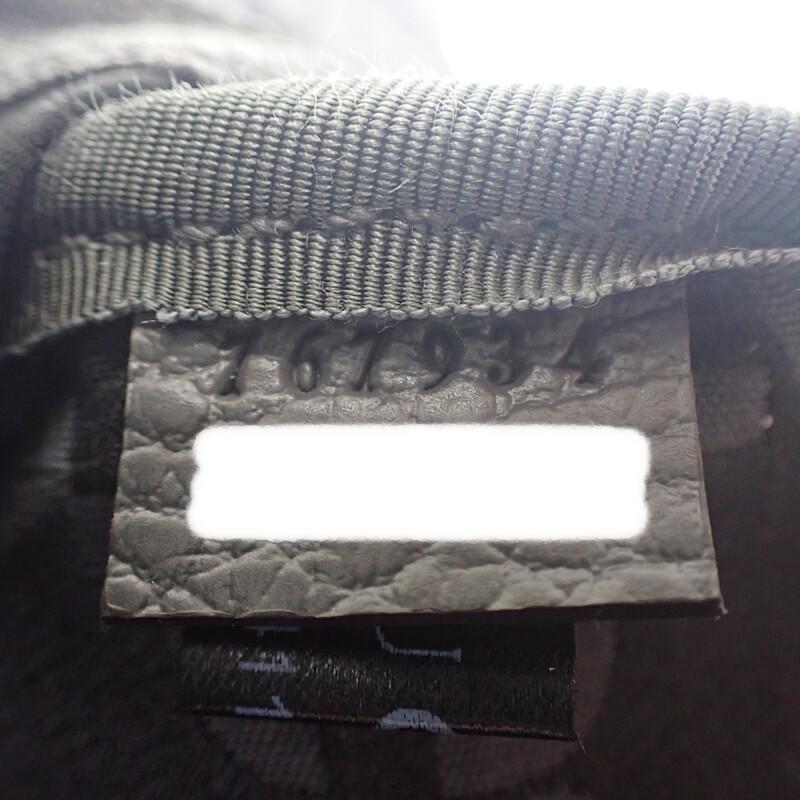 GUCCI  767934 body bag black/gray mens