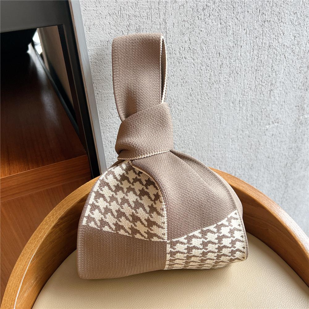 Knitted Mobile Phone Bag For Women In Spring And Autumn Cute Cartoon Versatile One Shoulder Diagonal Cross Bag Travel Coin Purse Small Handbag