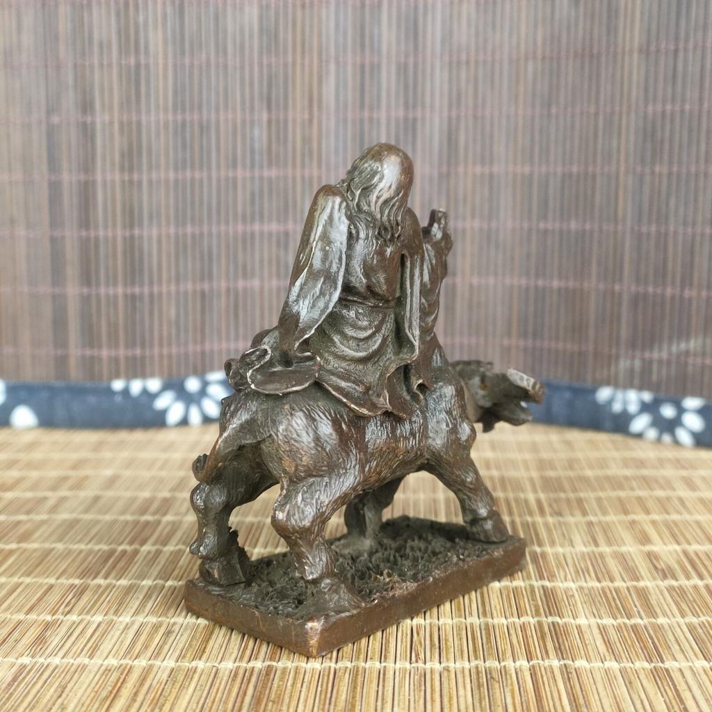 Chinese Antique Bronze Laozi Riding Ox Pendant Tea Pet Desktop Decoration