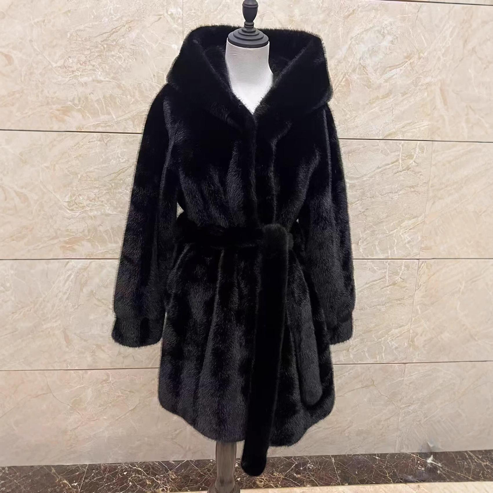 

Новая зимняя шуба из искусственного меха норки 2025 года для женщин, цельная шуба из искусственного меха норки с капюшоном one size fits all чёрный