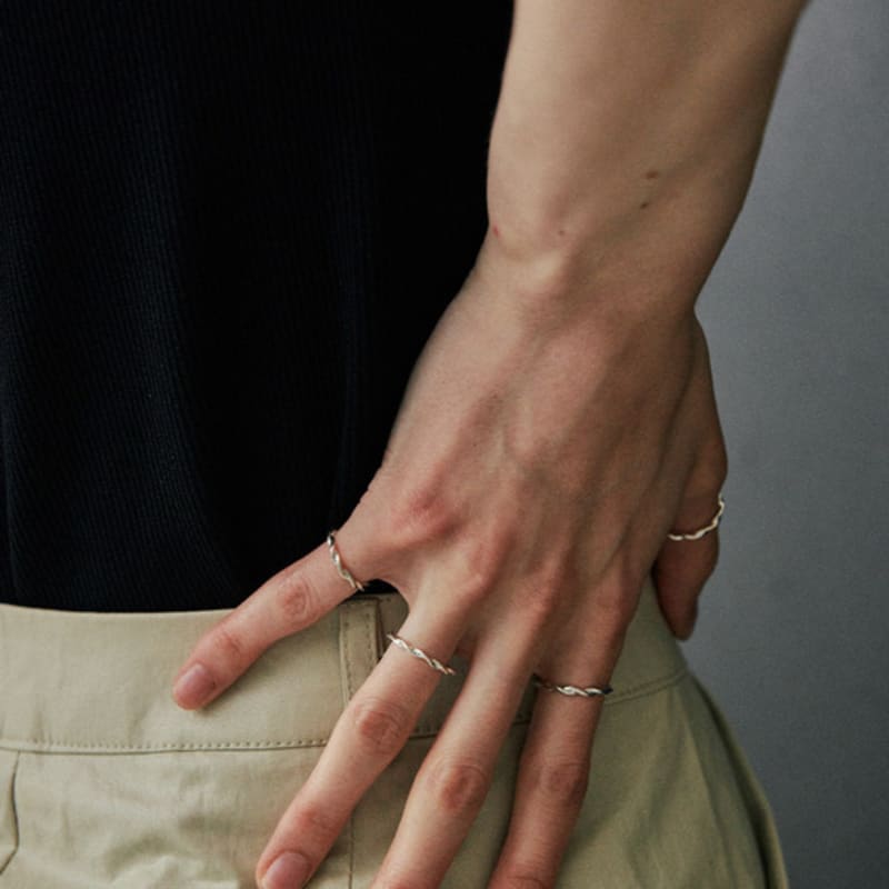 green [925 silver] Five.silver.228 / twist layered ring