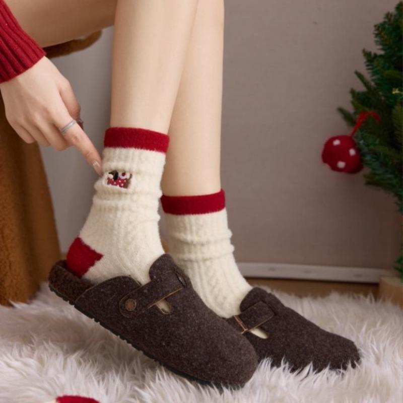 Australian Wool Socks - Women's Winter Thickened and Warm Padded Red Christmas Stockings with Embroidered Puppies for Sleeping