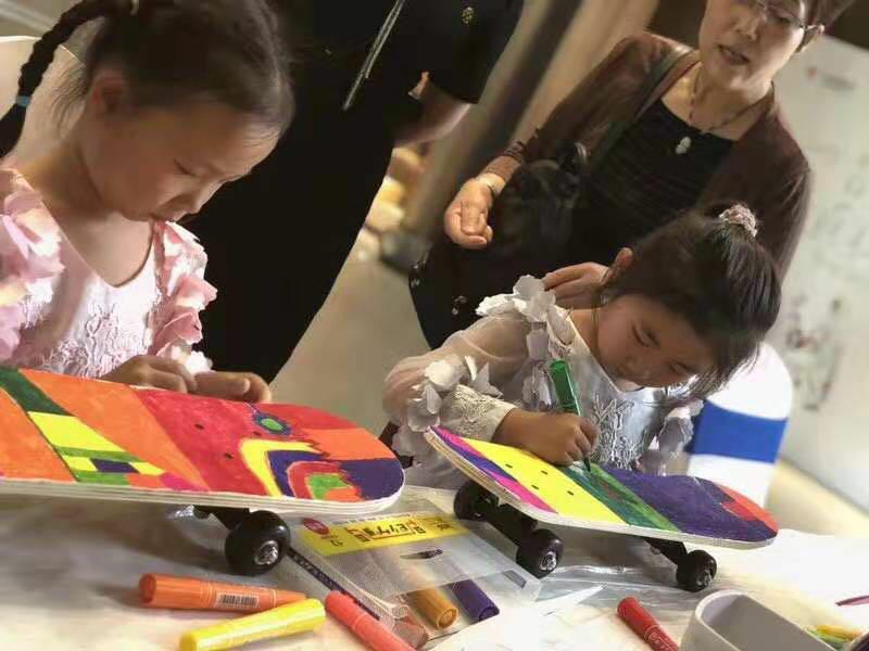 Çocuklar için Kendin Yap El Boyalı Kaykay: Çift Taraflı 7 Katmanlı Çin Akçaağacı Boş Tahta