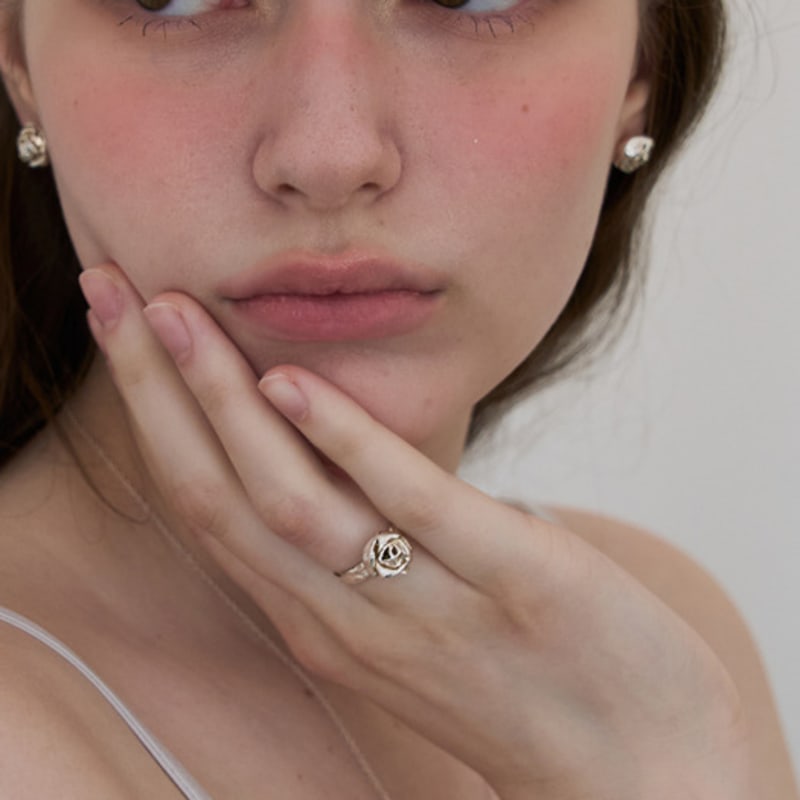 STILL INSTANT Rose with Dew - Ring 04