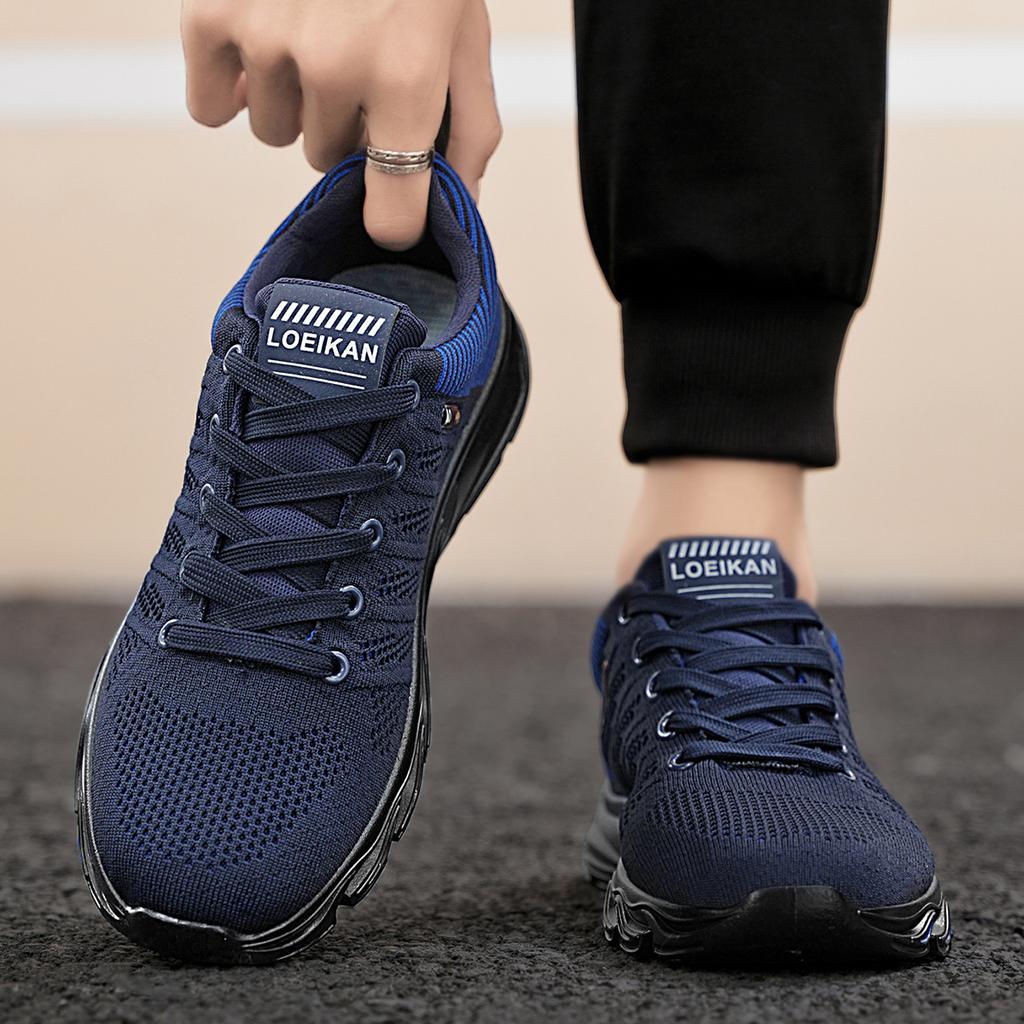 Men's Breathable Running Shoes Lightweight and Fashionable Sports Shoes Spring Summer Outdoor Black Mesh Breathable Casual Shoes