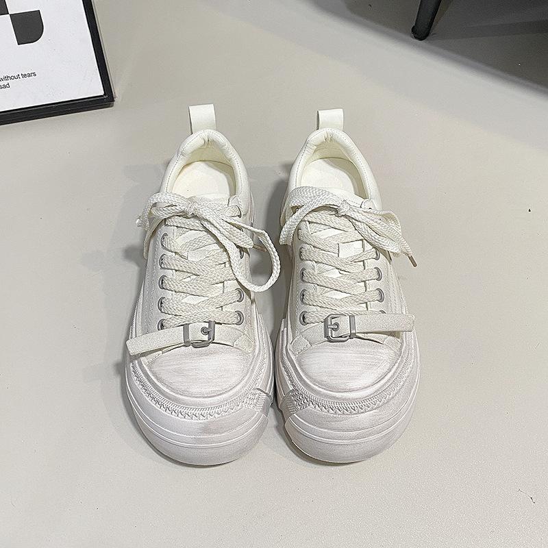 

Little white shoes women s 2025 spring new leather thick-soled heightening sports board shoes belt buckle old casual dirty shoes 35