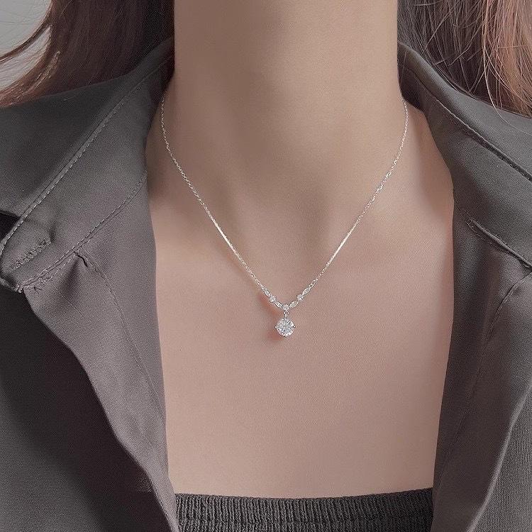 Exquisite Damen Funkelnde Zirkon Lächeln Anhänger Halskette mit Voll Diamant Schlüsselbeinkette