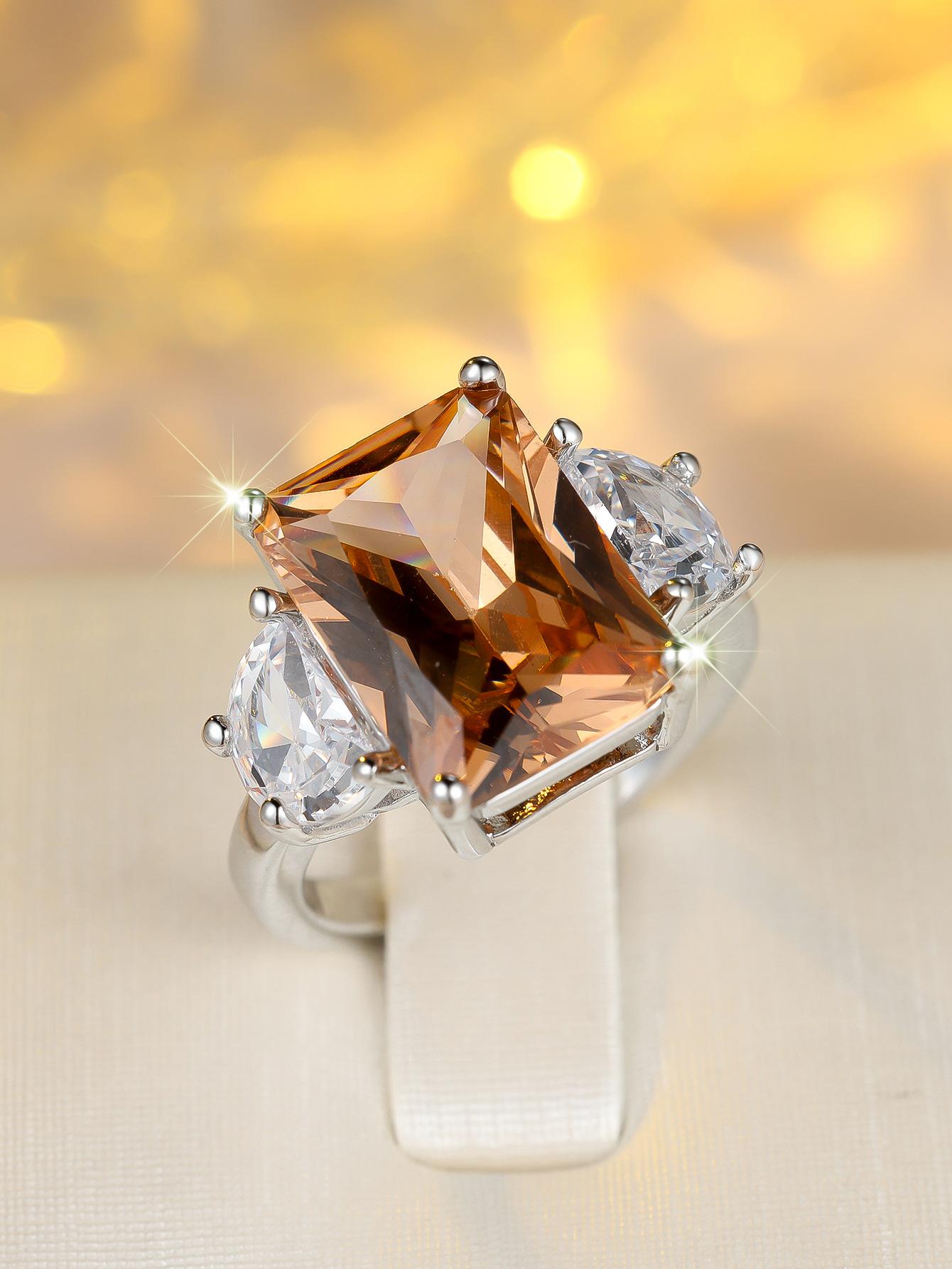 Cold white K rectangular chamfered champagne edge white diamond ring simple no. 6