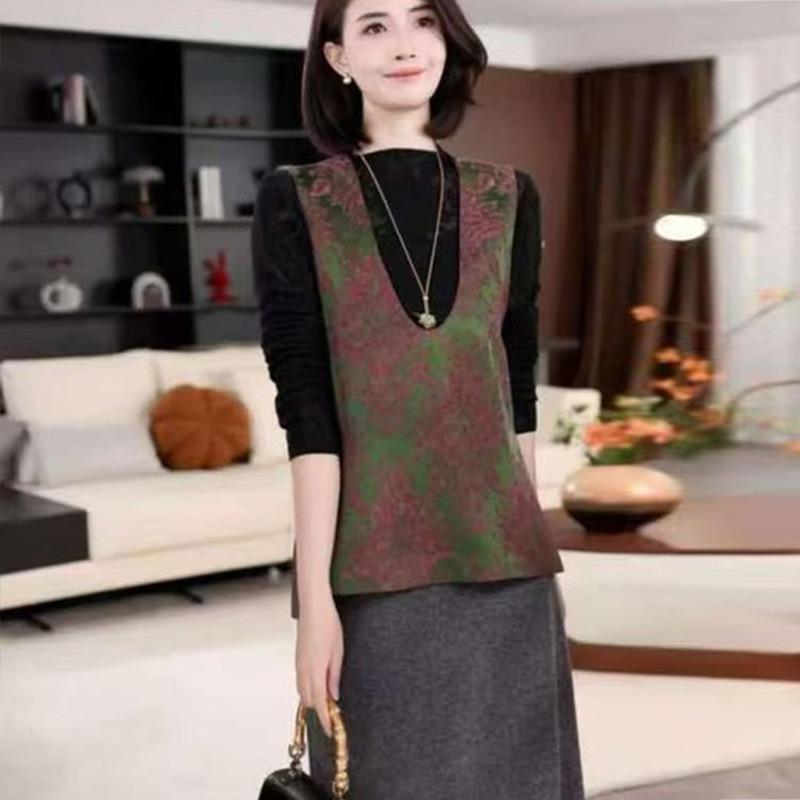 

2026 Chinese Style Sleeveless Jacquard U-Neck Shawl Vest with Frog Button 2XL (130-145 lbs) зелёный