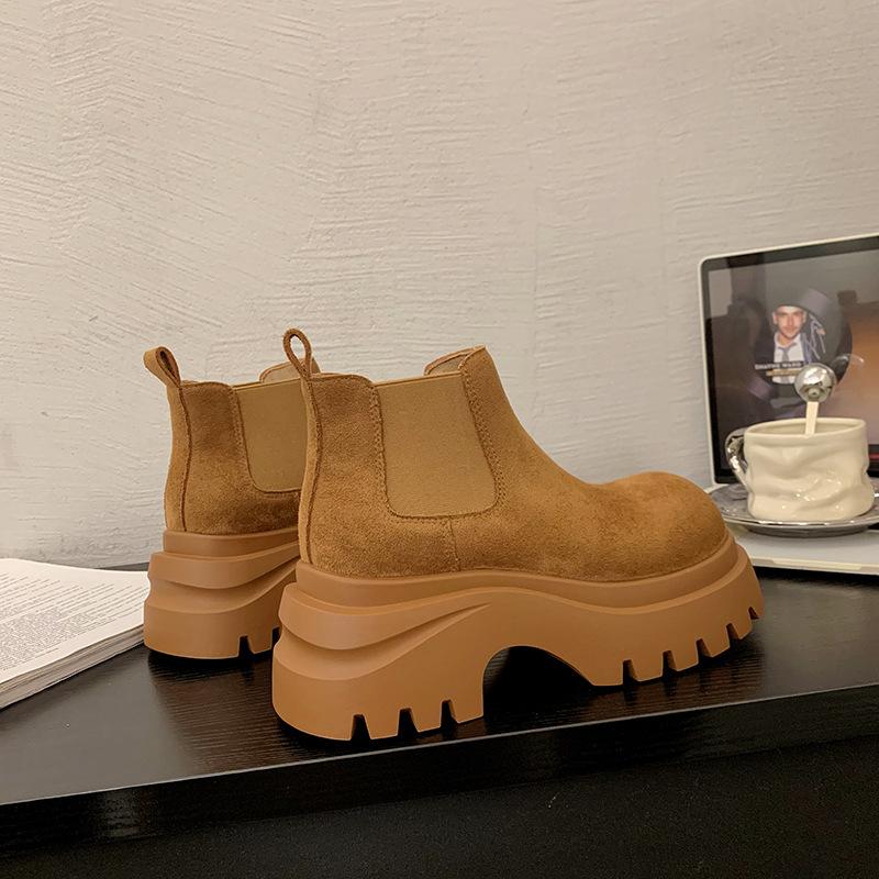 Chelsea Martin boots women's 2025 new spring and autumn thick-soled heightening cigarette tube short boots small super fire big yellow boots