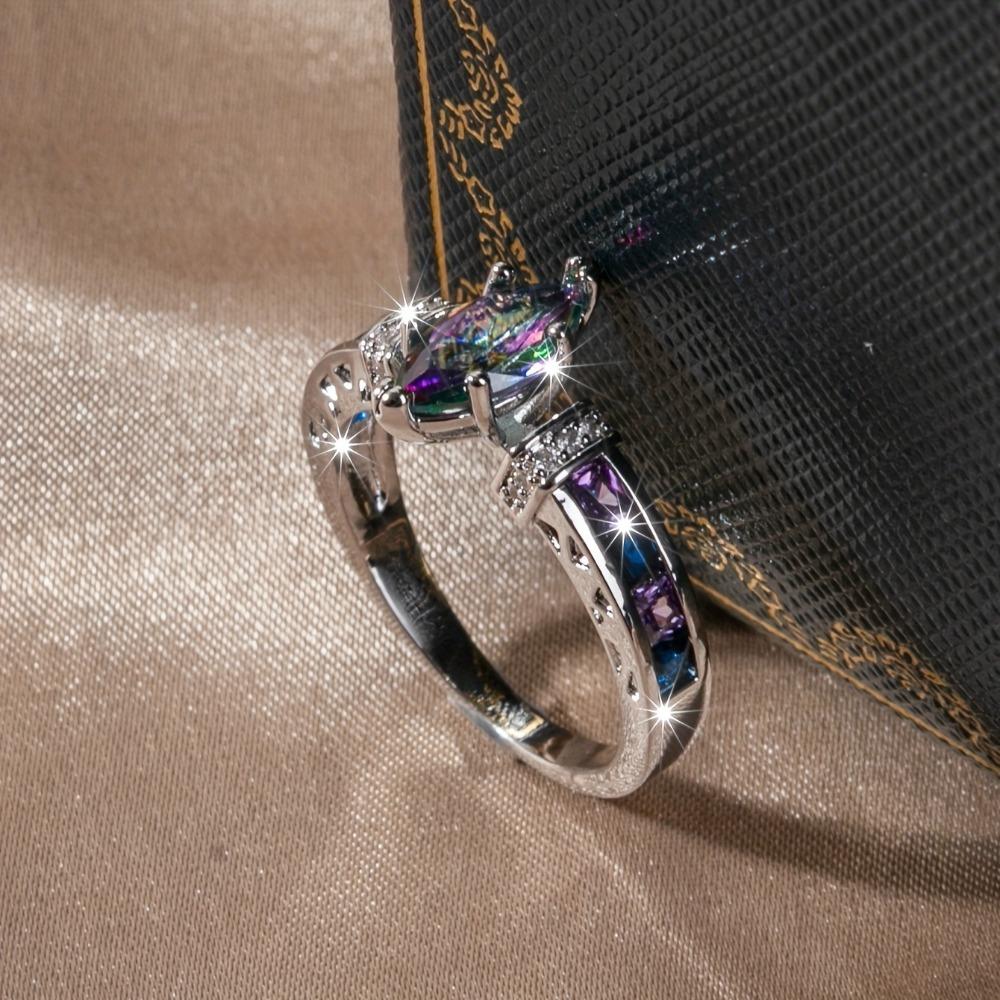European and American Fashion Trend Exquisite Rainbow Oval Zircon Ring for Women, Suitable for Gift Giving, Daily Wear
