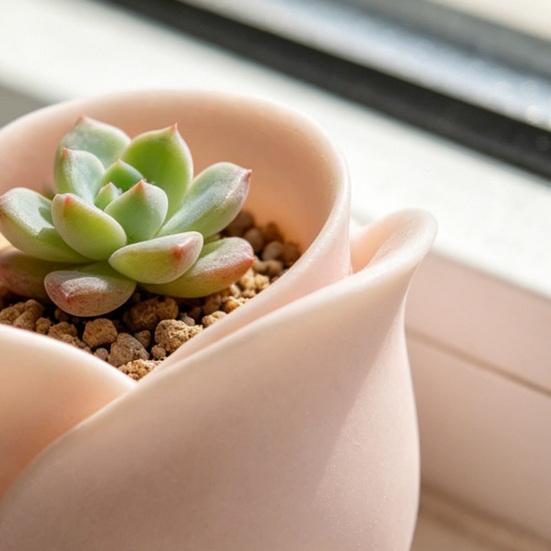 3D Printed Rose Shaped Planter Mini Flower Pot for Succulents Herbs Small Plants Cute Tiny Cactus Pot for Office Home Desktop Windowsill Garden Decor