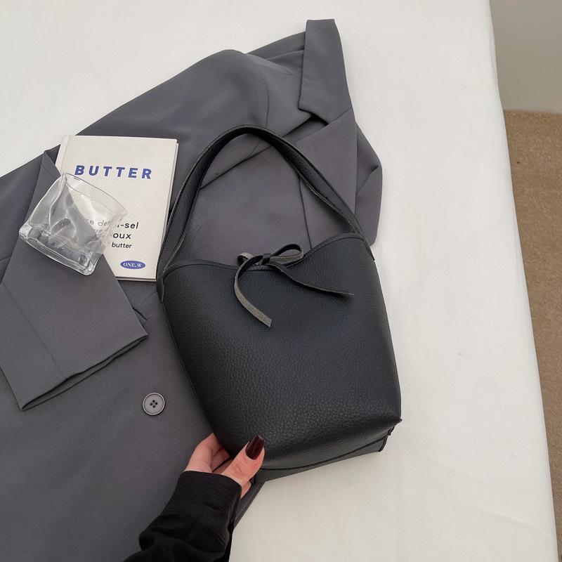 Retro Simple Large-capacity Bag, Casual Portable Fashion Bucket Bag, High-end Fashion Shoulder Bag, Light Luxury Women's Bag