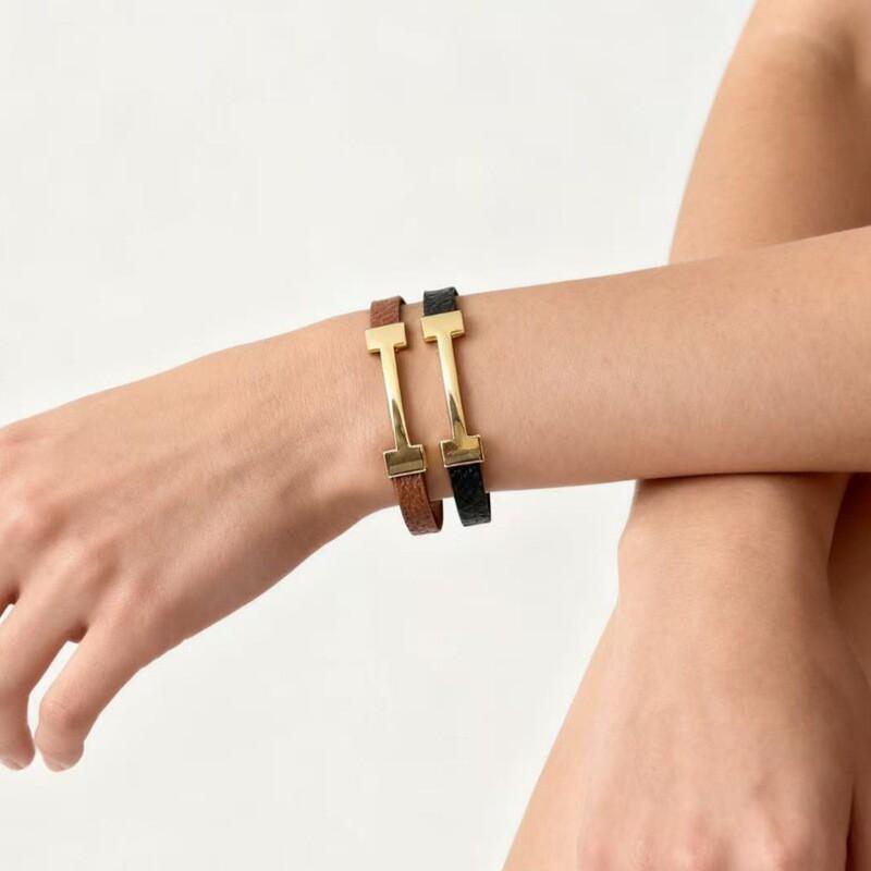 Minimalist Geometric PU Leather Flat Rope Bracelet Women Men Zinc Alloy Electroplated Brown Black Fashion Accessory