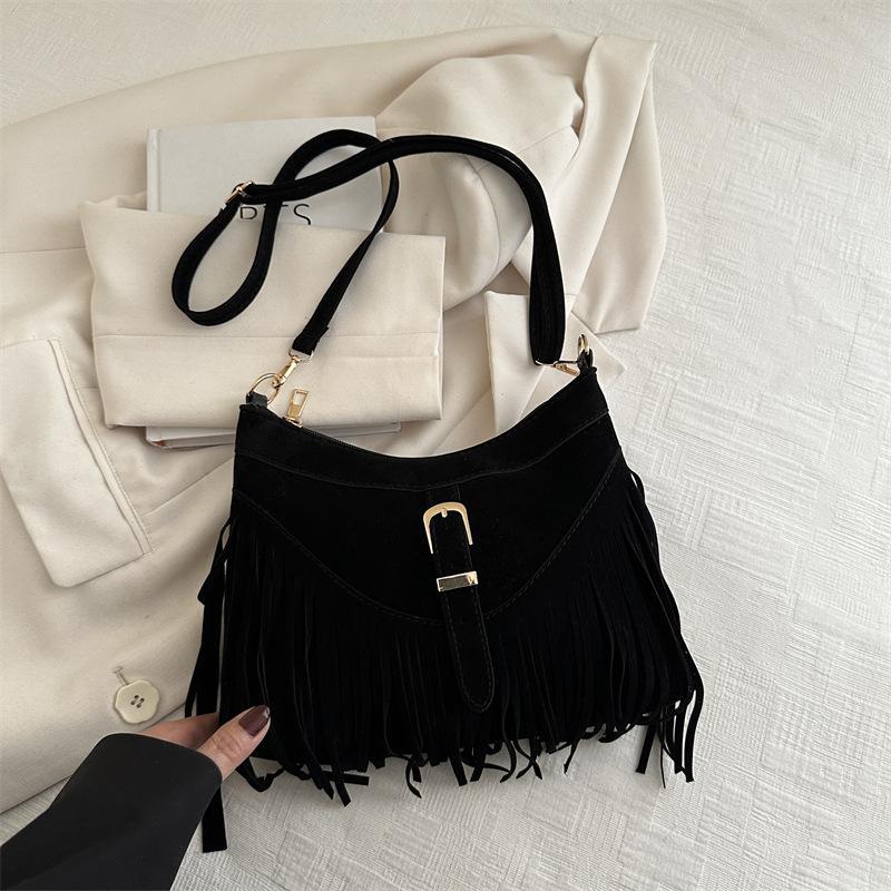 Сегодняшняя популярная бахрома личность весна новый модный ретро матовая текстура плечо мессенджер сумка женская