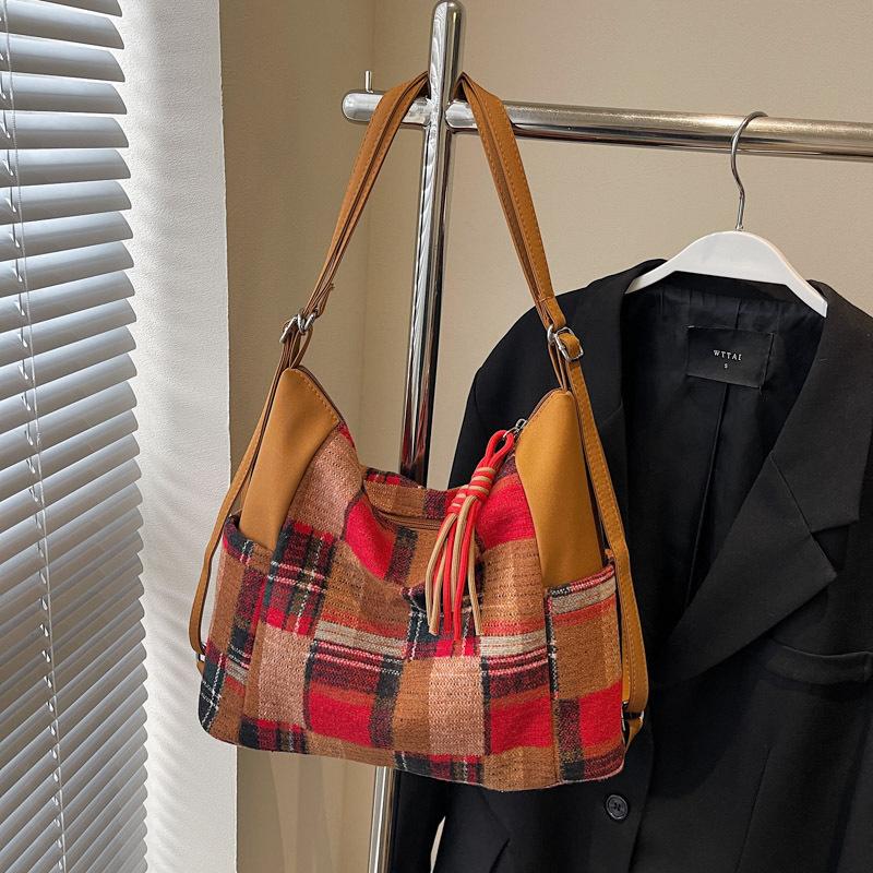 

Повседневные сумки для поездок на работу контрастных цветов большой вместимости женская новая модная сумка-тоут на одно плечо рюкзак