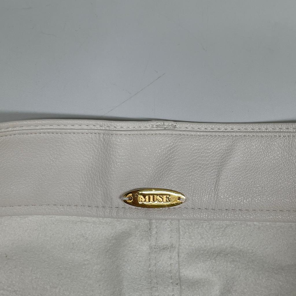 MUSE 23 year old white fake leather flare pants Bottoms 34 whiteUsed